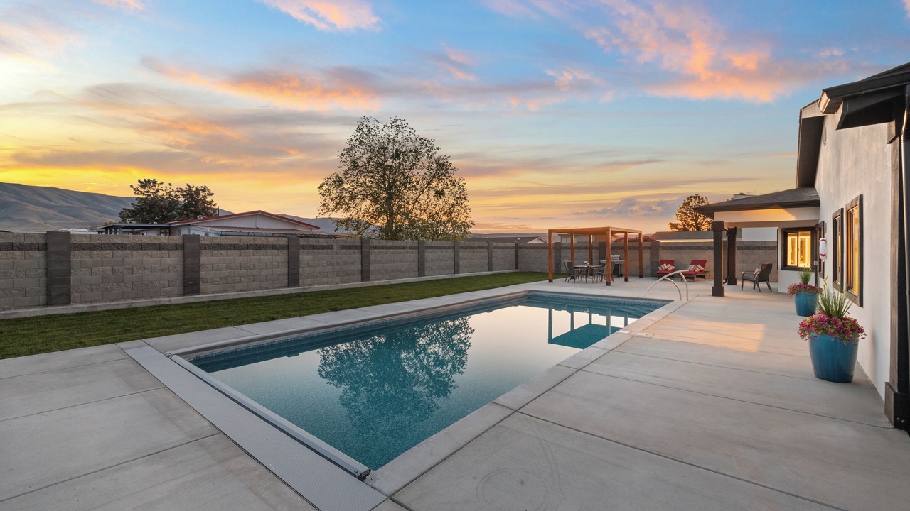 Photo of Outdoor in Desert Aire