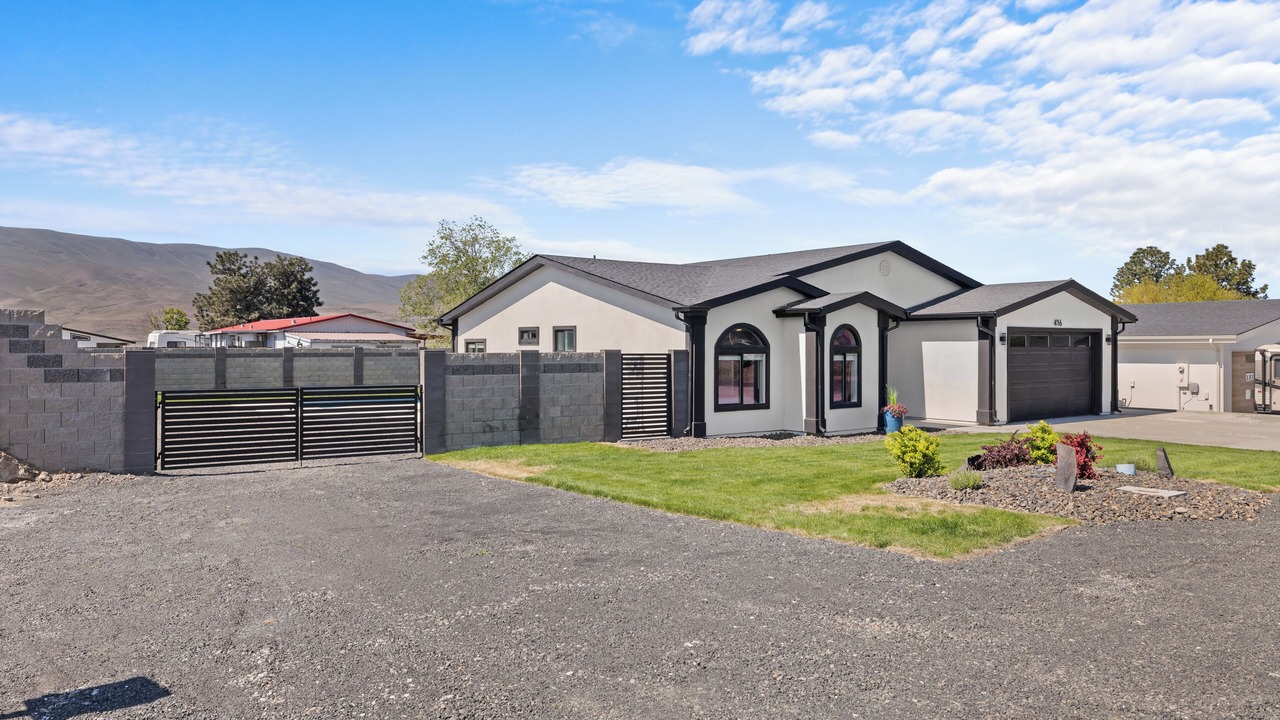 Photo of Outdoor in Desert Aire