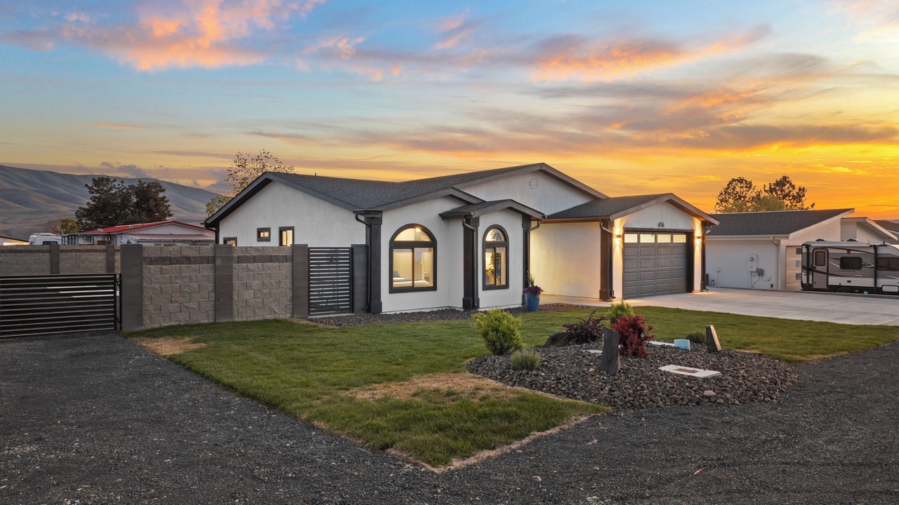 Photo of Outdoor in Desert Aire