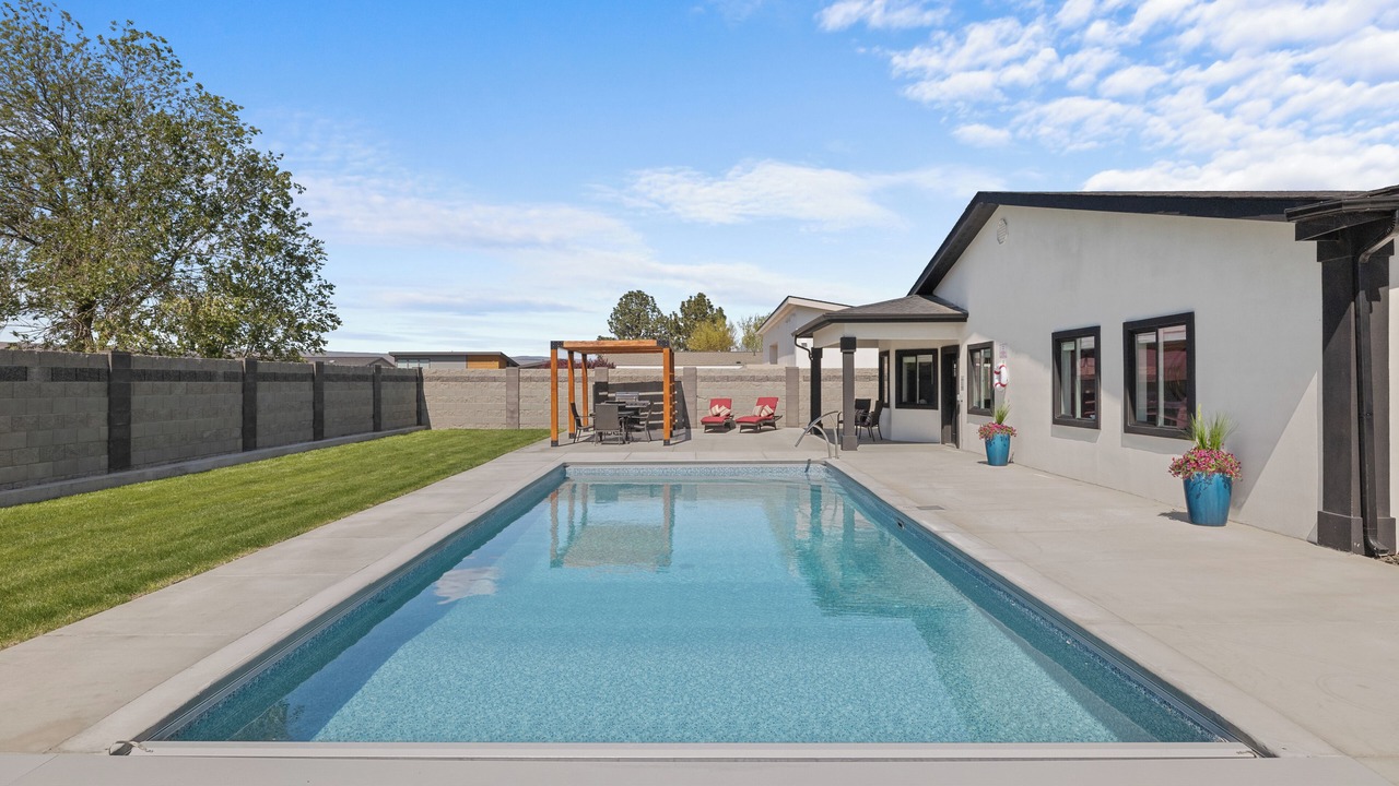 Photo of Outdoor in Desert Aire