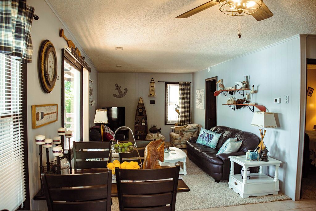 Photo of Livingroom in Rocky Mount