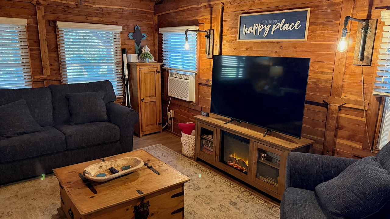 Photo of Livingroom in La Grange