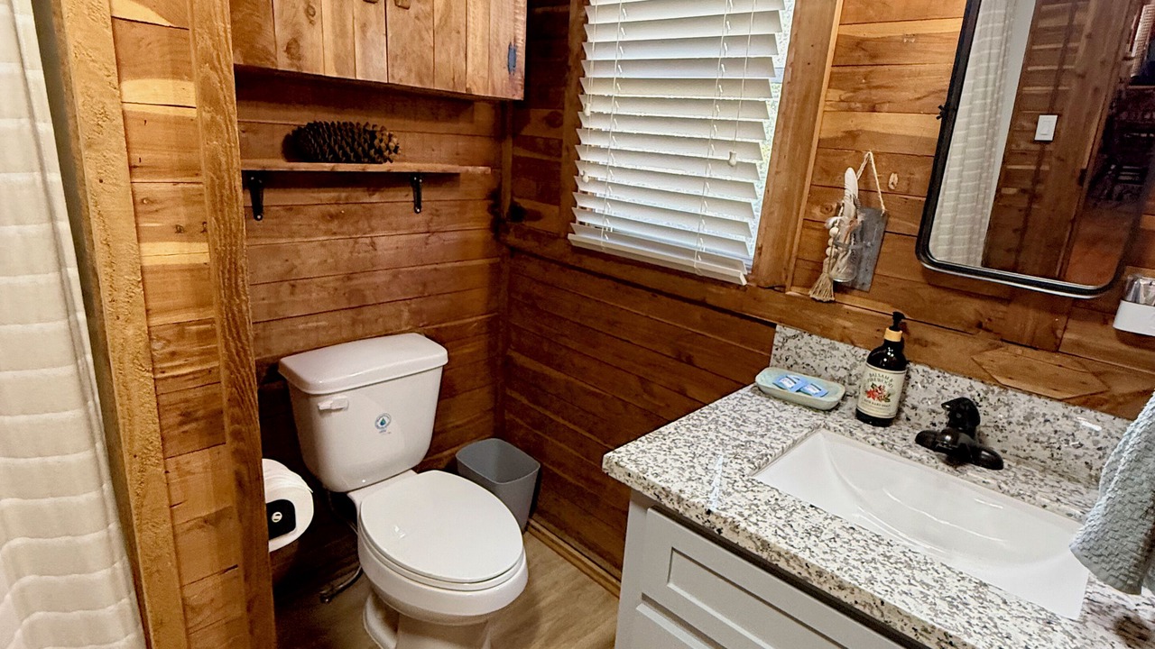Photo of Bathroom in La Grange
