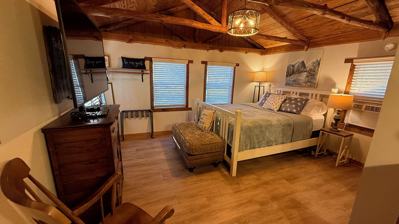 Photo of Bedroom in La Grange
