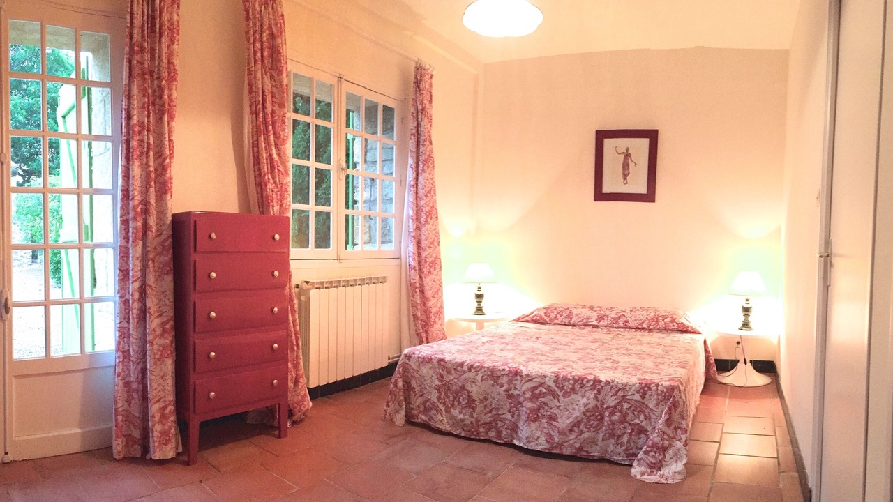 Photo of Bedroom in Thezan-des-Corbieres