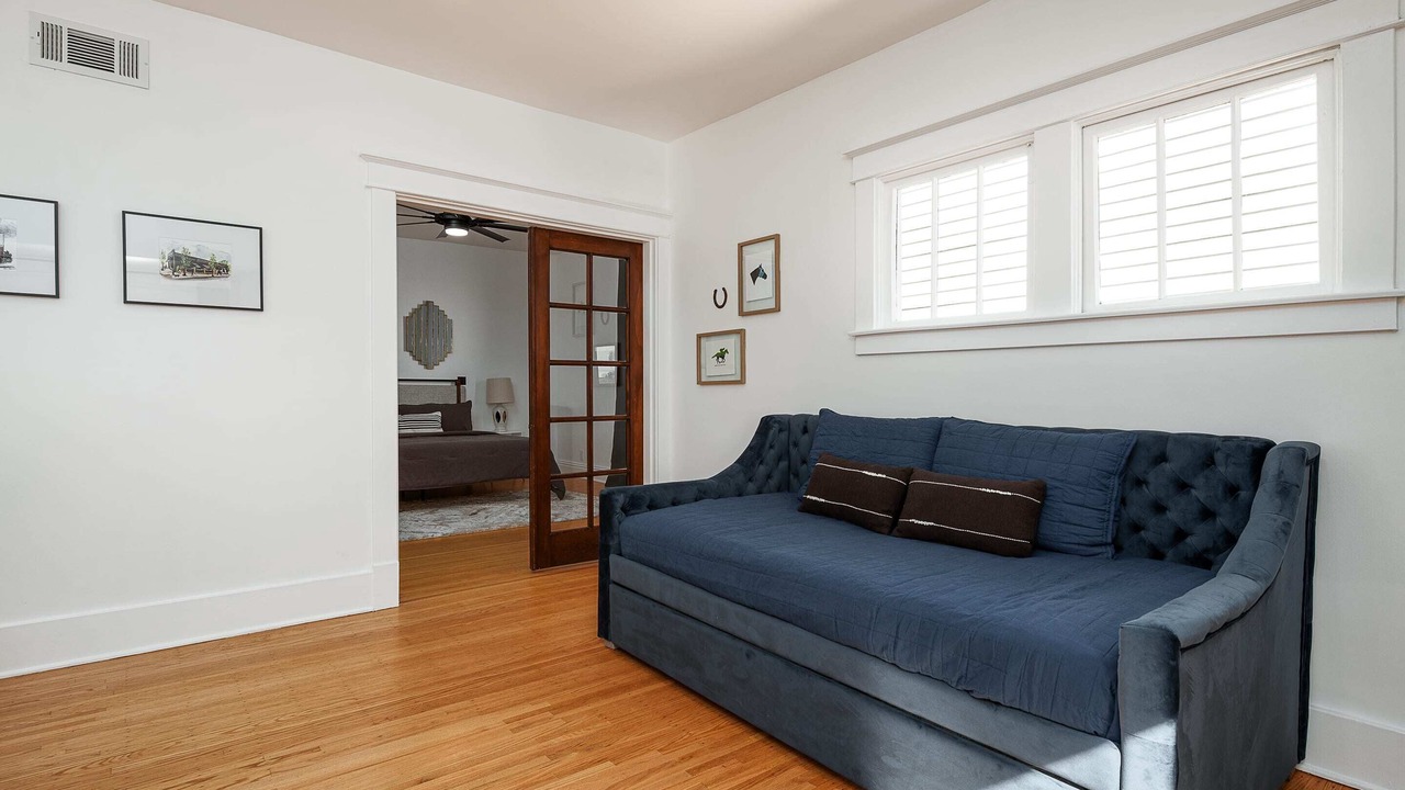 Photo of Livingroom in Clifton