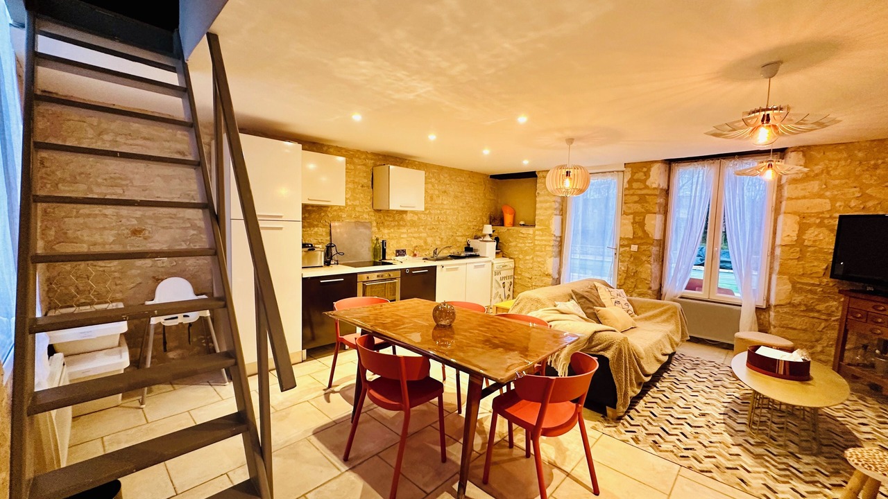 Photo of Livingroom in Neuville-de-Poitou