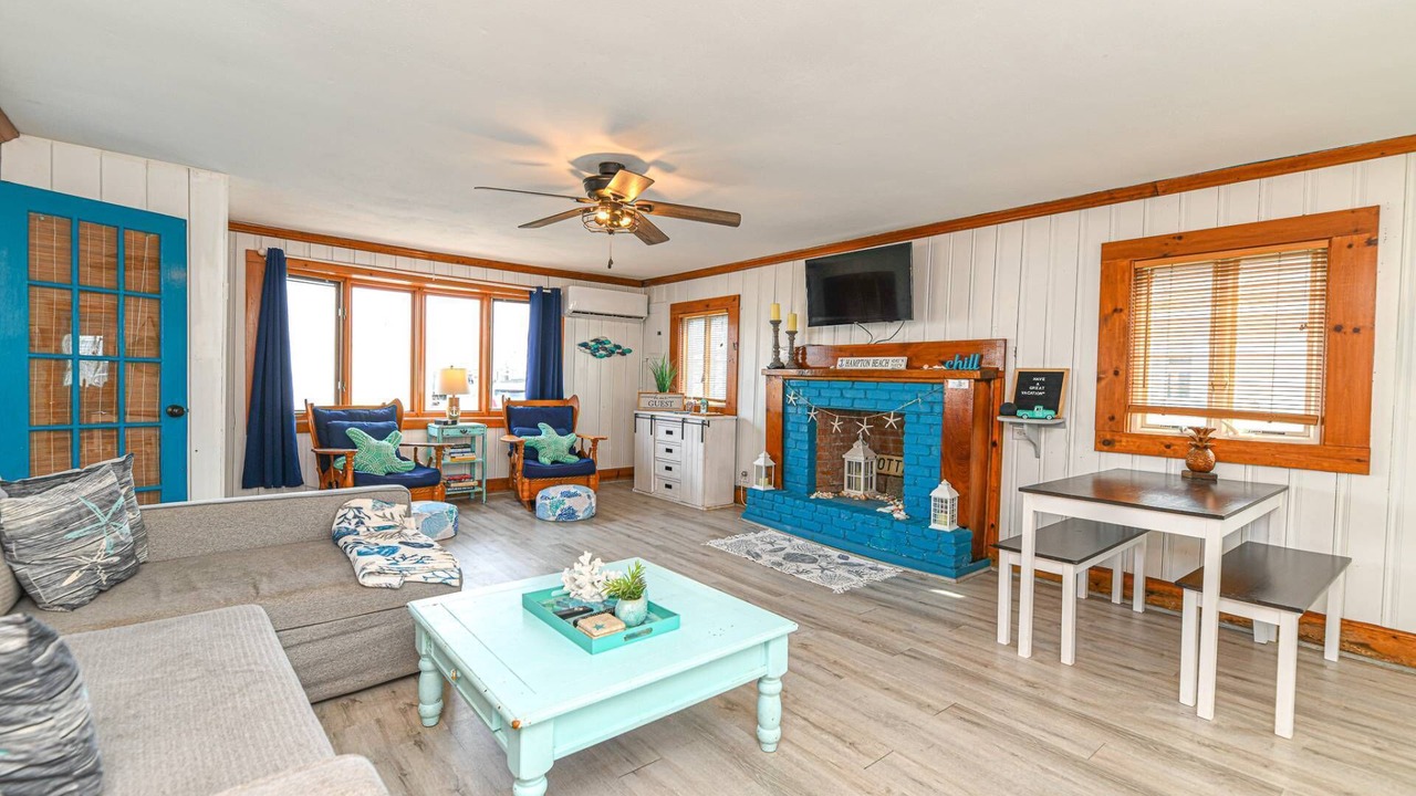 Photo of Livingroom in Hampton