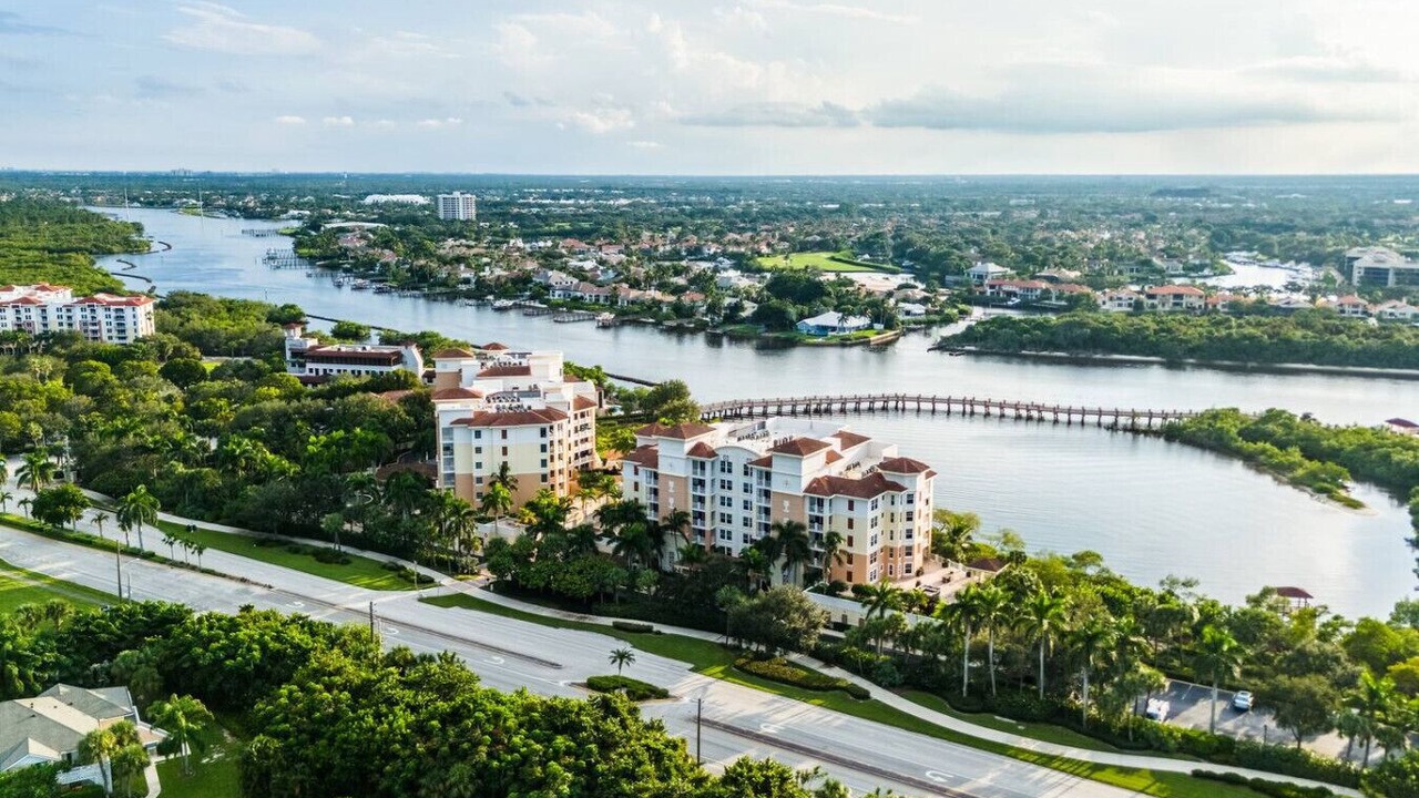 Photo of Outdoor in Jupiter Bay