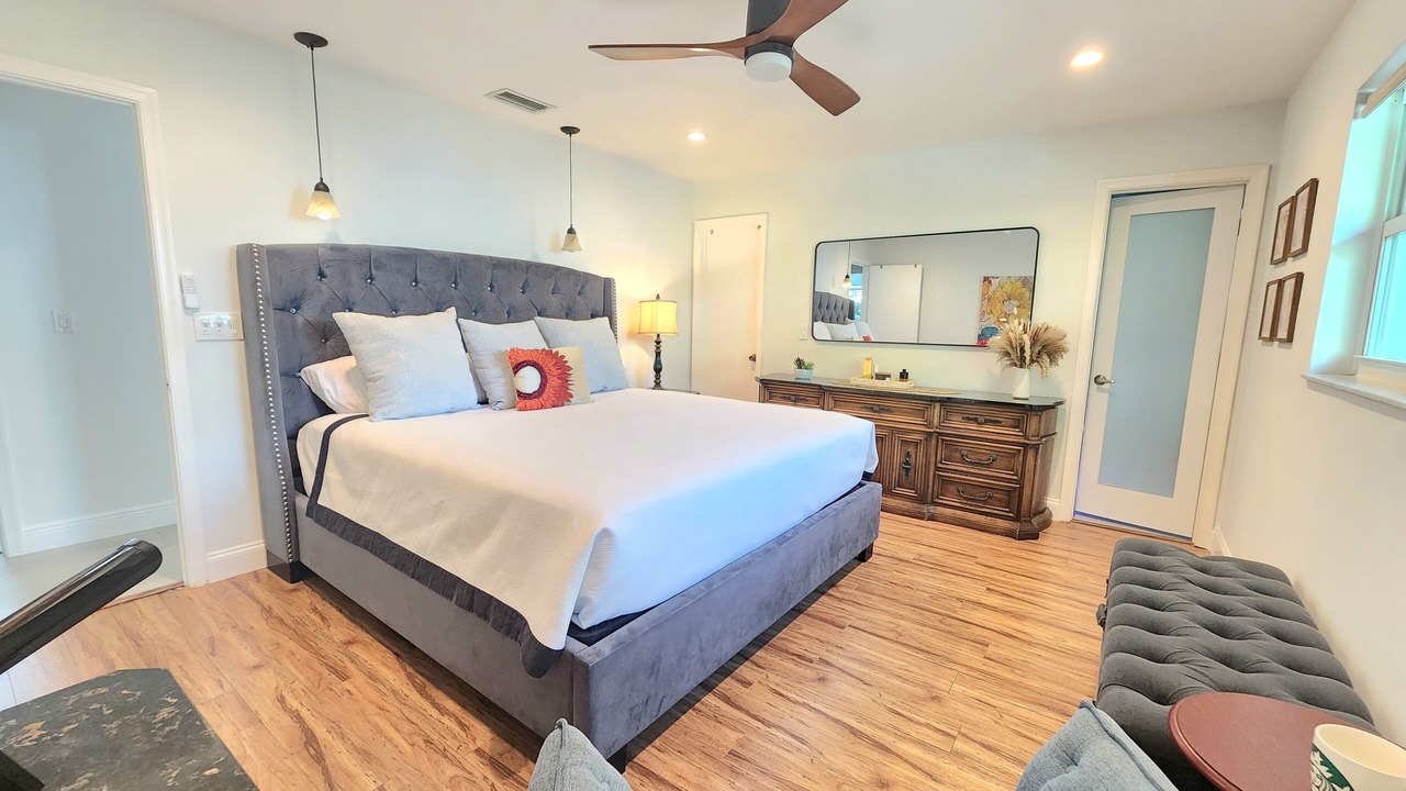 Photo of Bedroom in Deerfield Beach