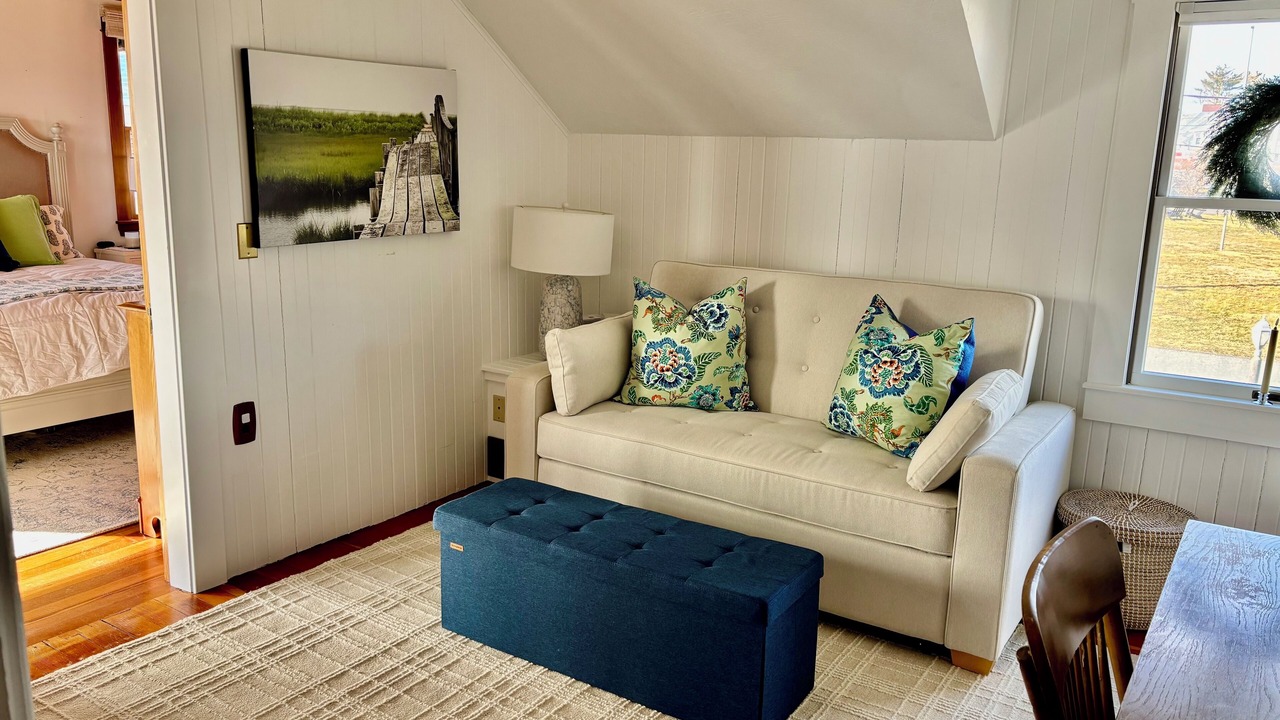 Photo of Livingroom in Greenbush