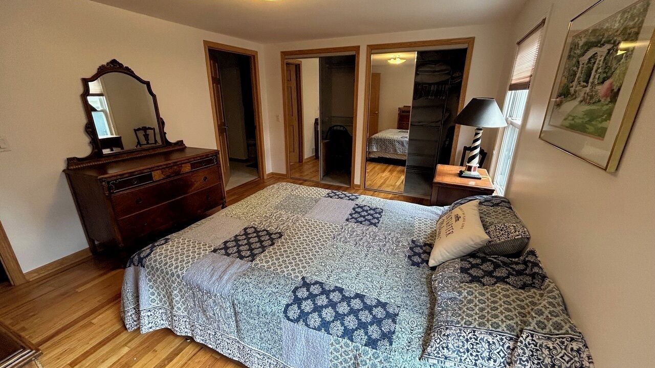 Photo of Bedroom in Pentwater
