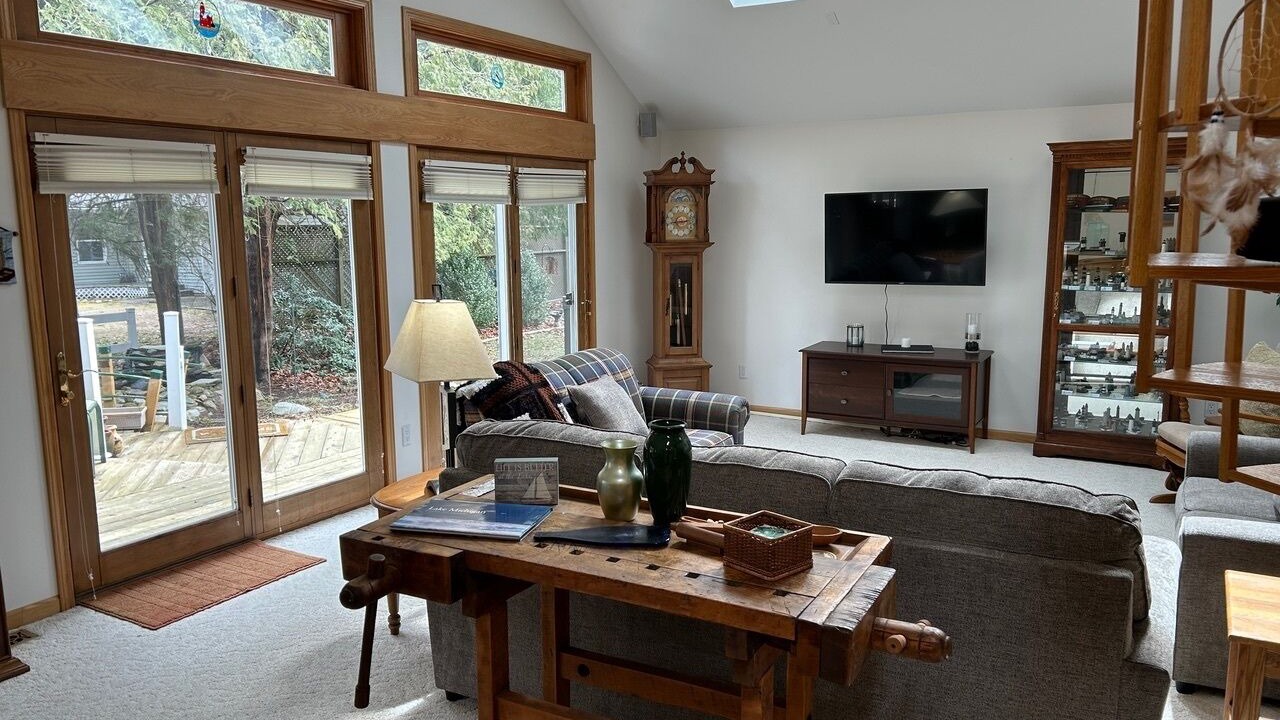 Photo of Livingroom in Pentwater
