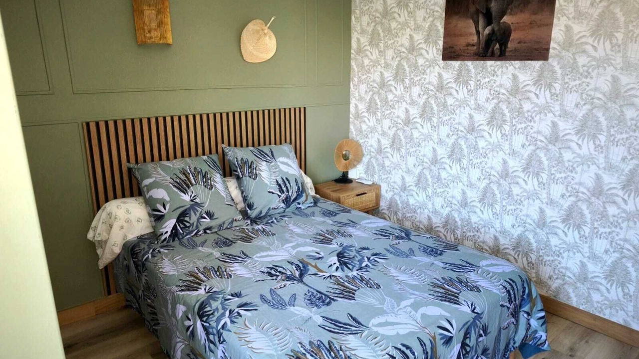 Photo of Bedroom in Montescot