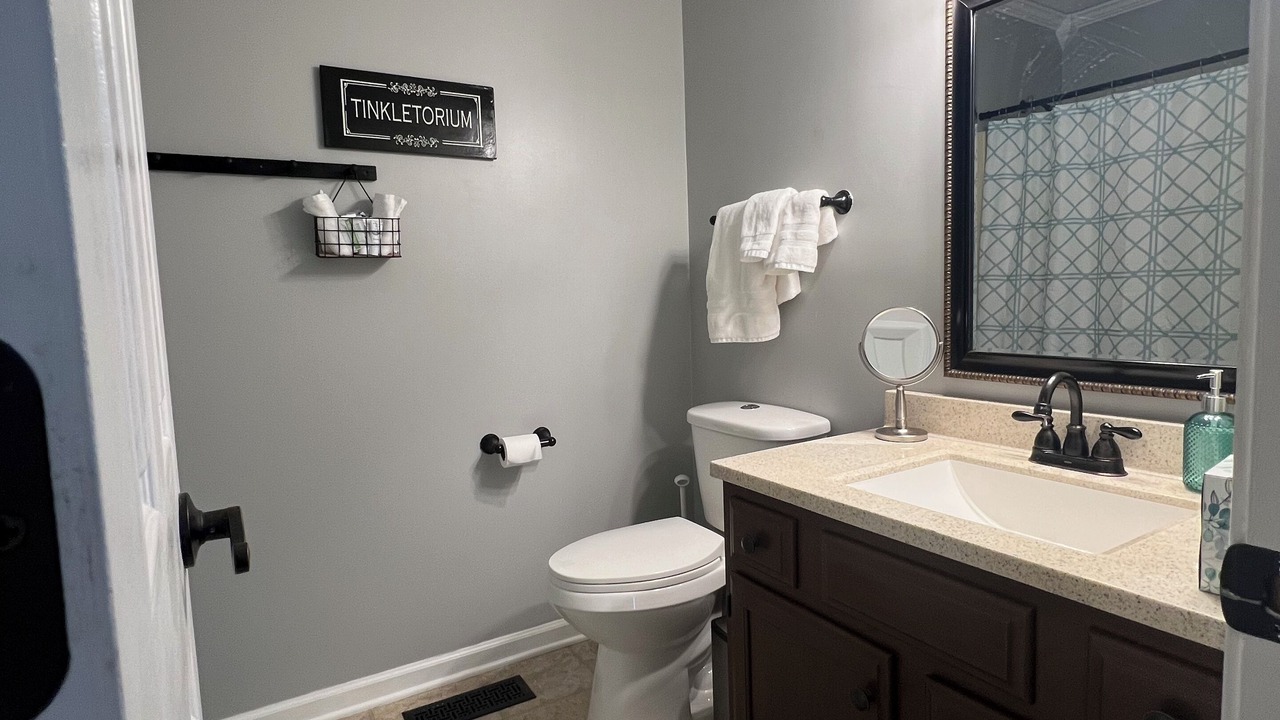 Photo of Bathroom in Madisonville