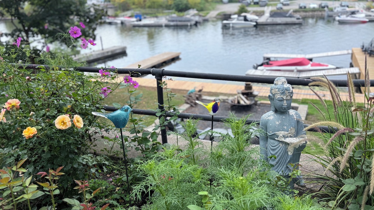 Photo of Others in Leeds and the Thousand Islands