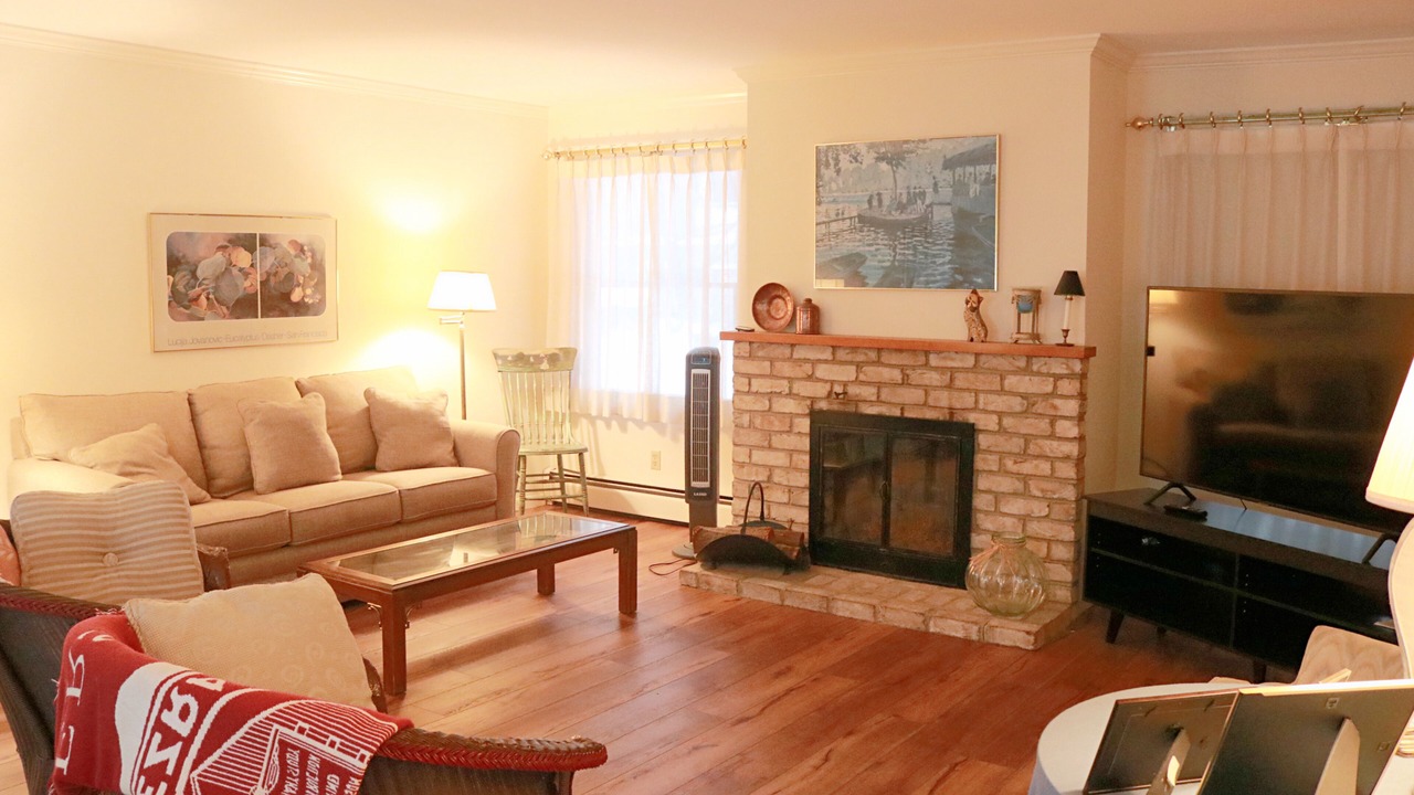 Photo of Livingroom in Chautauqua