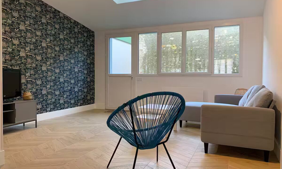 Photo of Livingroom in Mauze-sur-le-Mignon