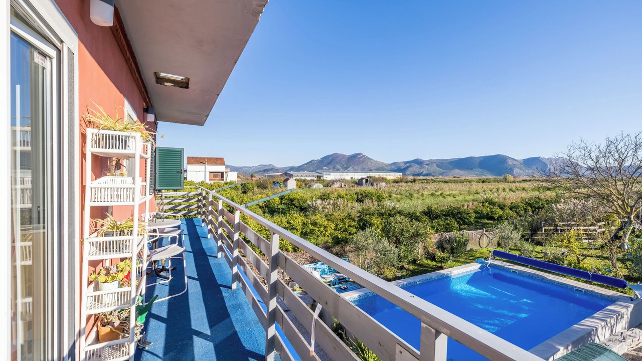 Photo of Outdoor in Opuzen