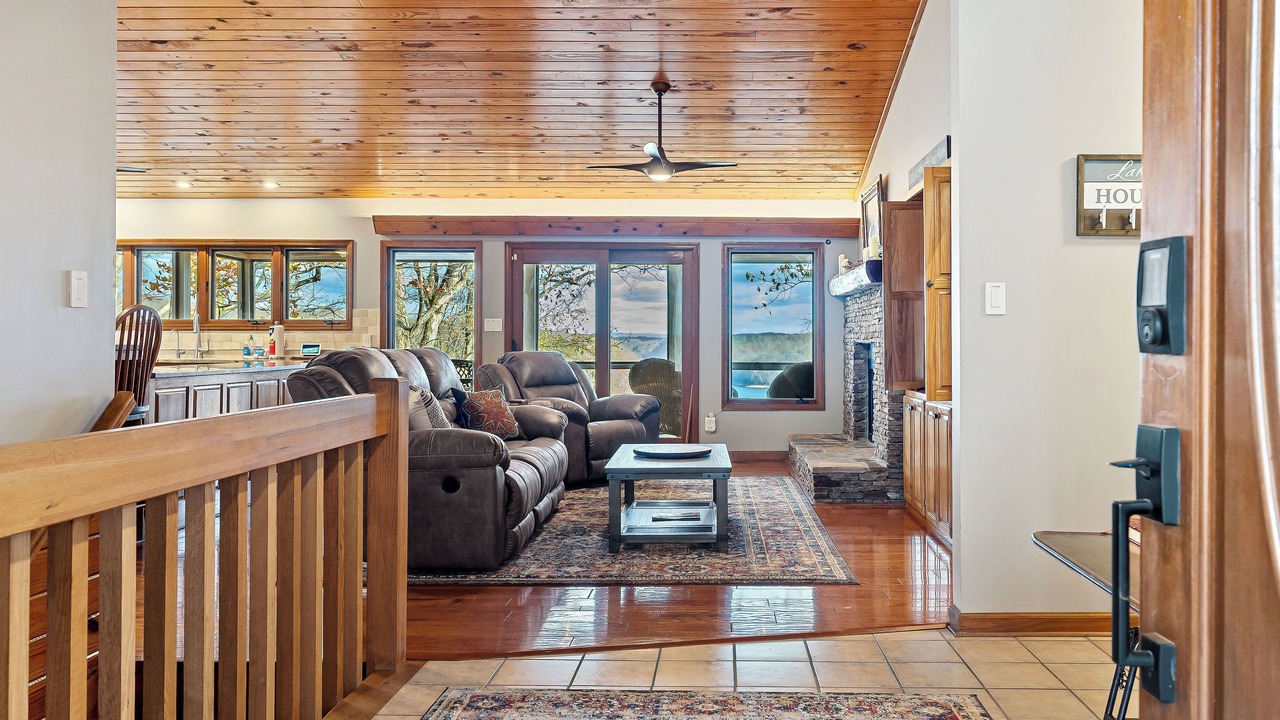 Photo of Livingroom in Smithville