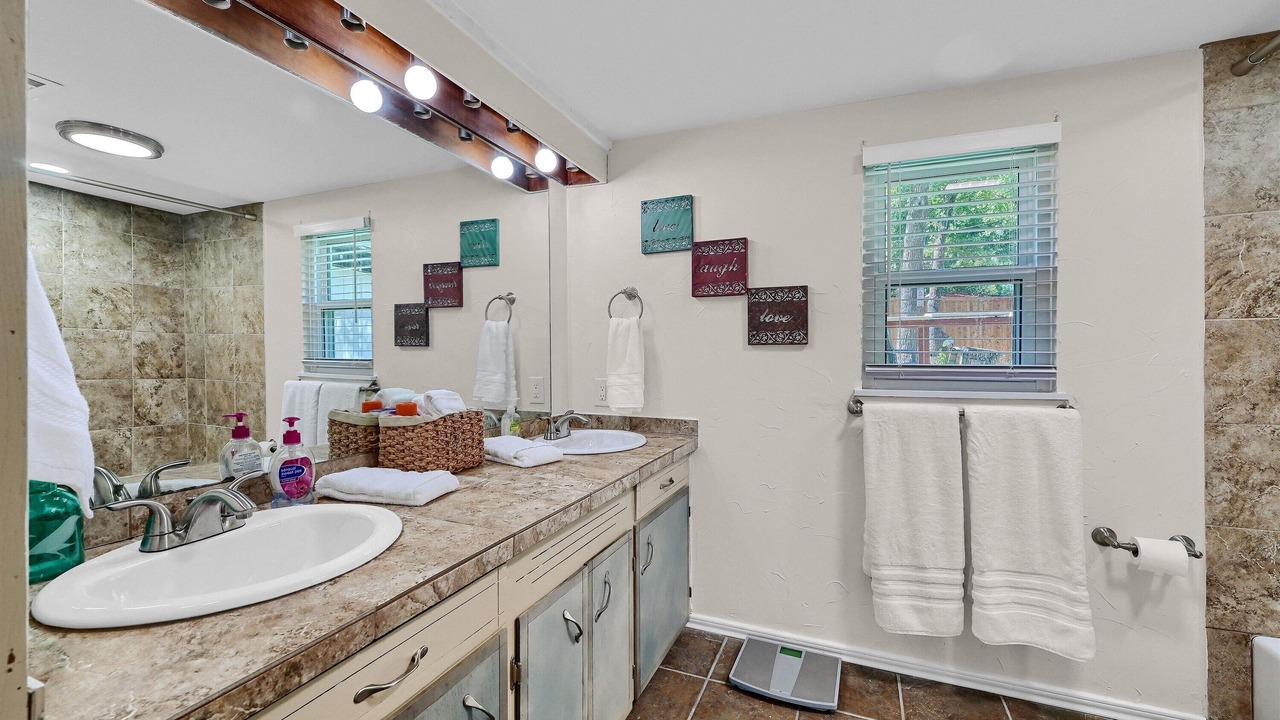 Photo of Bathroom in Gordonville