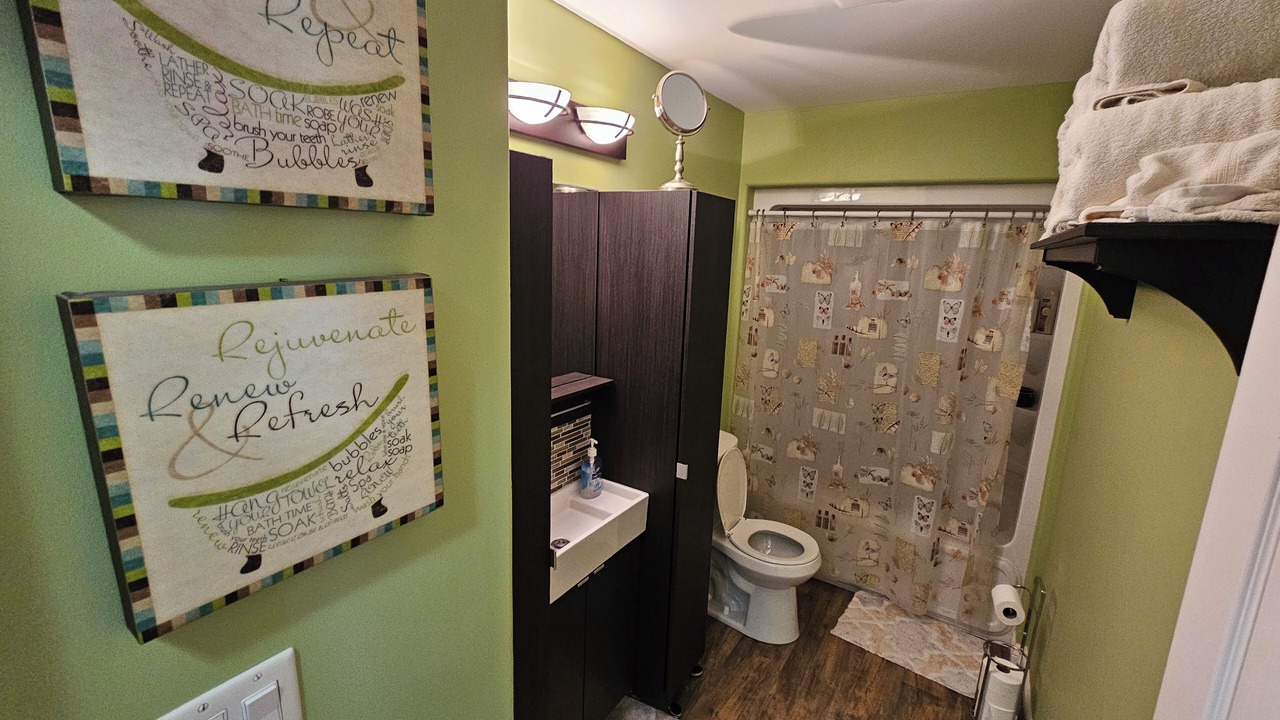 Photo of Bathroom in Rideau Heights