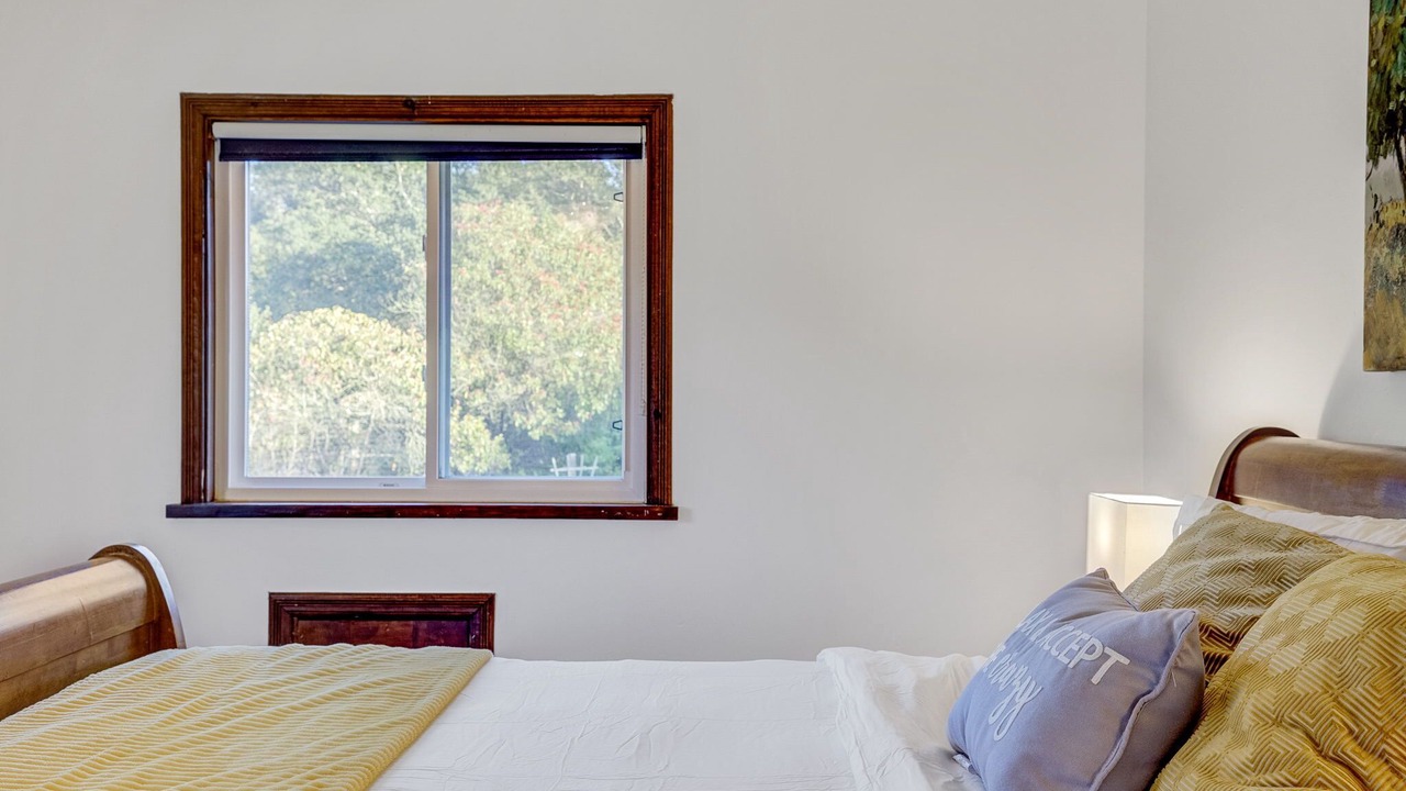 Photo of Bedroom in Santa Rosa