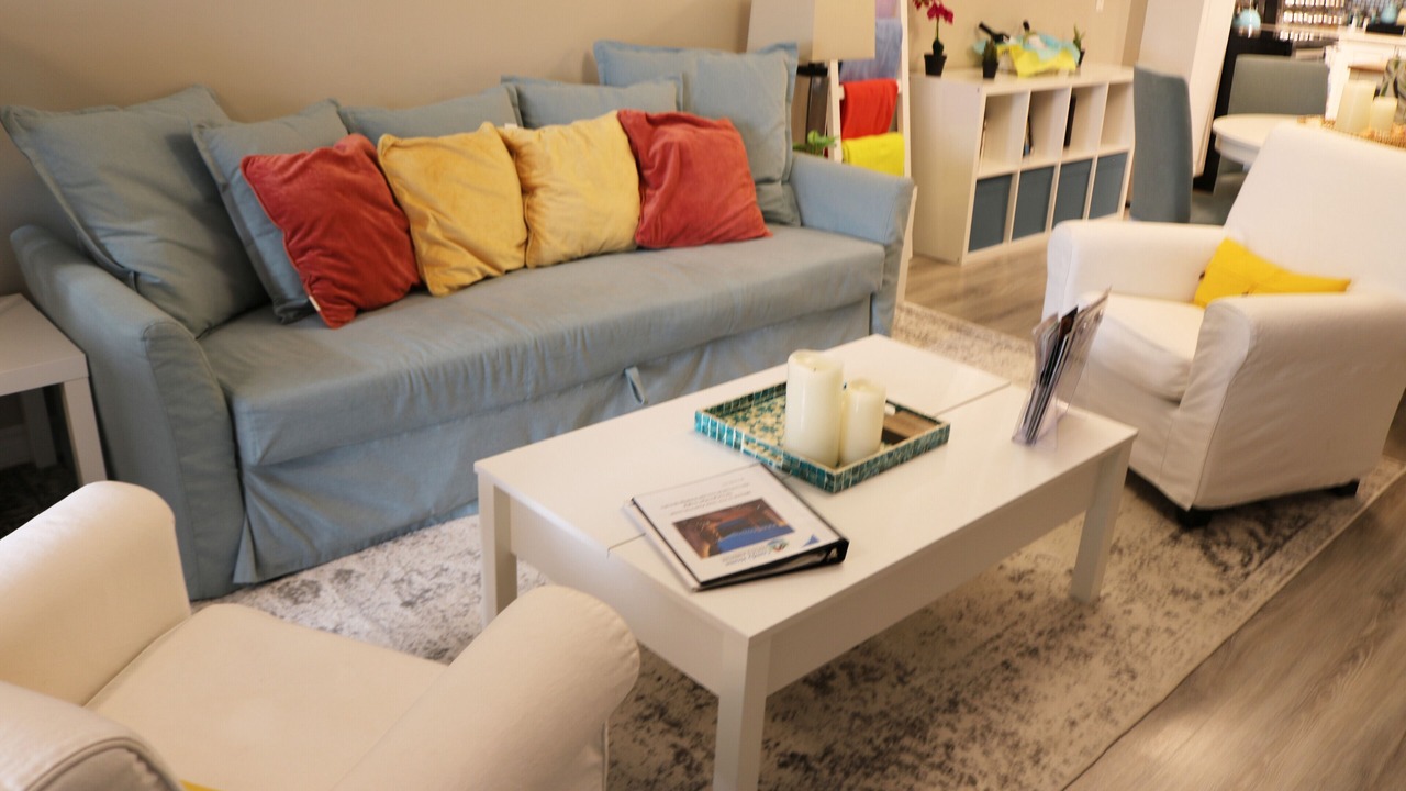 Photo of Livingroom in Rideau Heights