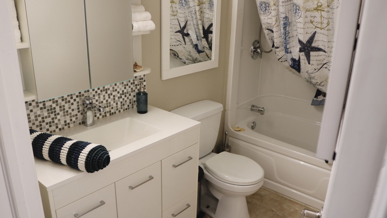 Photo of Bathroom in Rideau Heights
