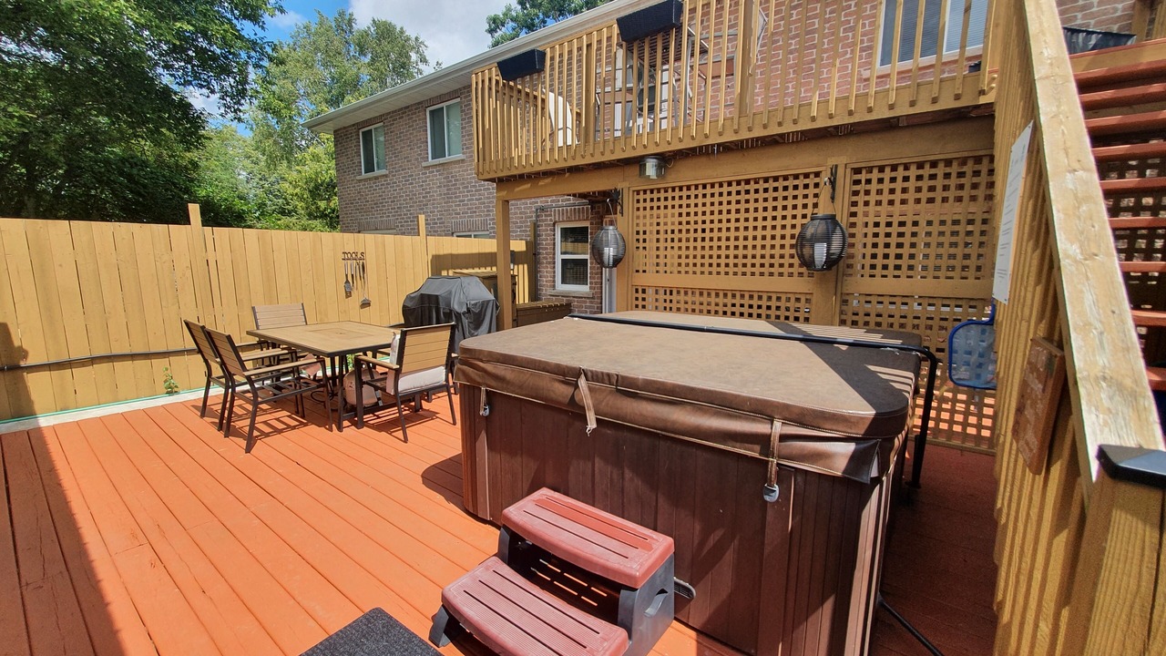 Photo of Outdoor in Rideau Heights
