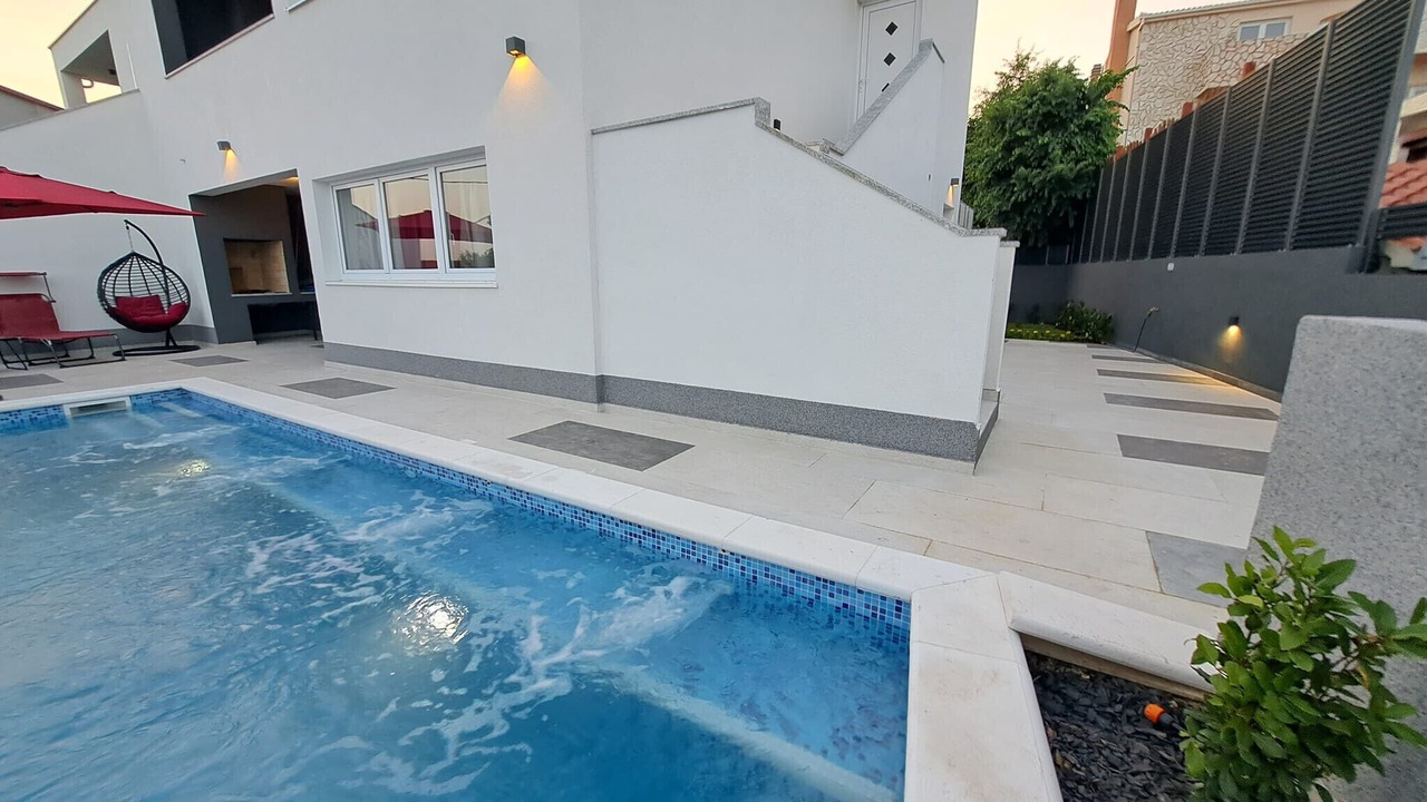 Photo of Outdoor in Rudine
