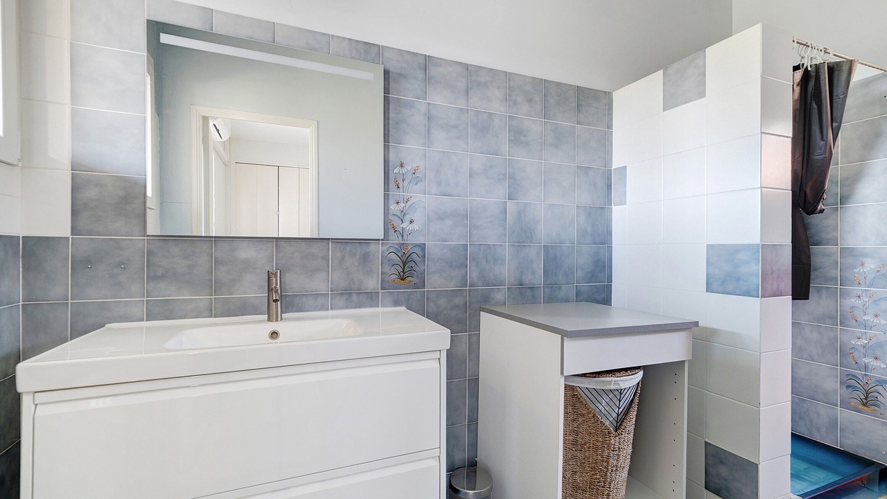 Photo of Bathroom in Saint-Papoul
