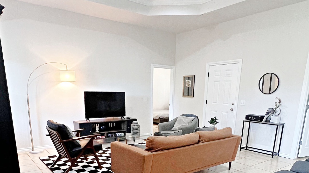 Photo of Livingroom in Yukon