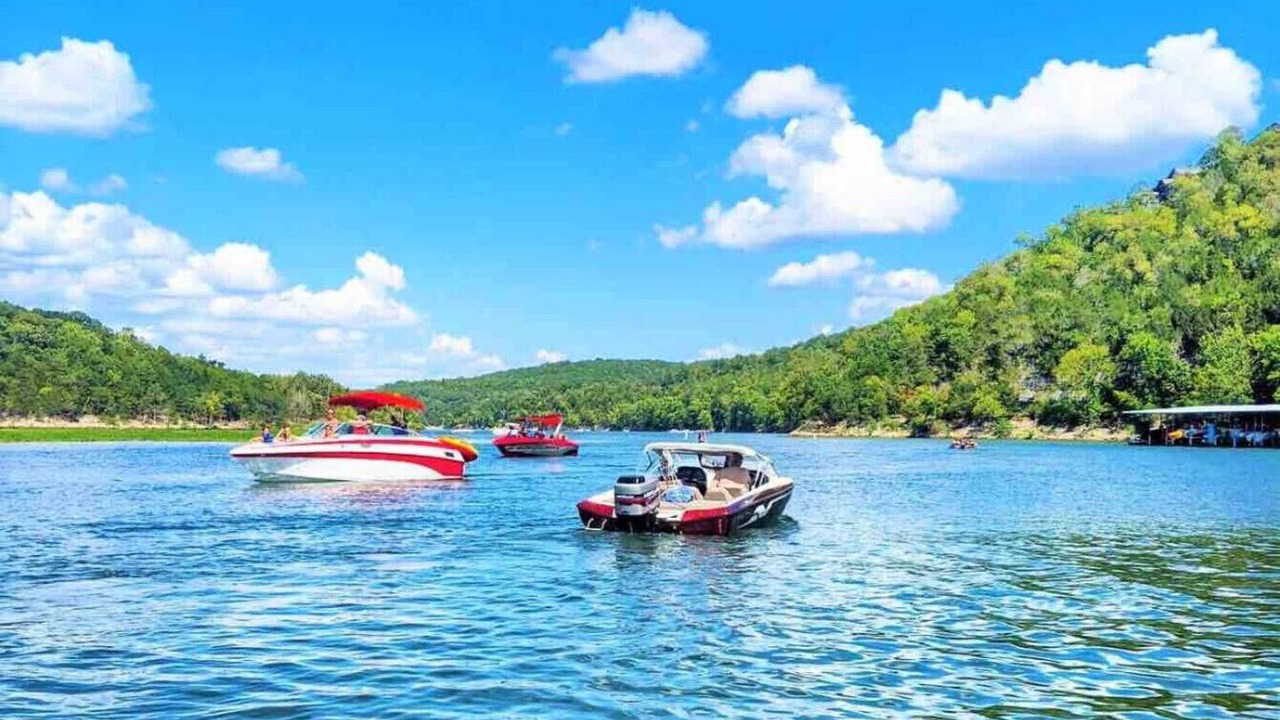Photo of Others in Holiday Island