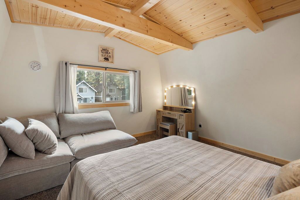Photo of Bedroom in Big Bear City