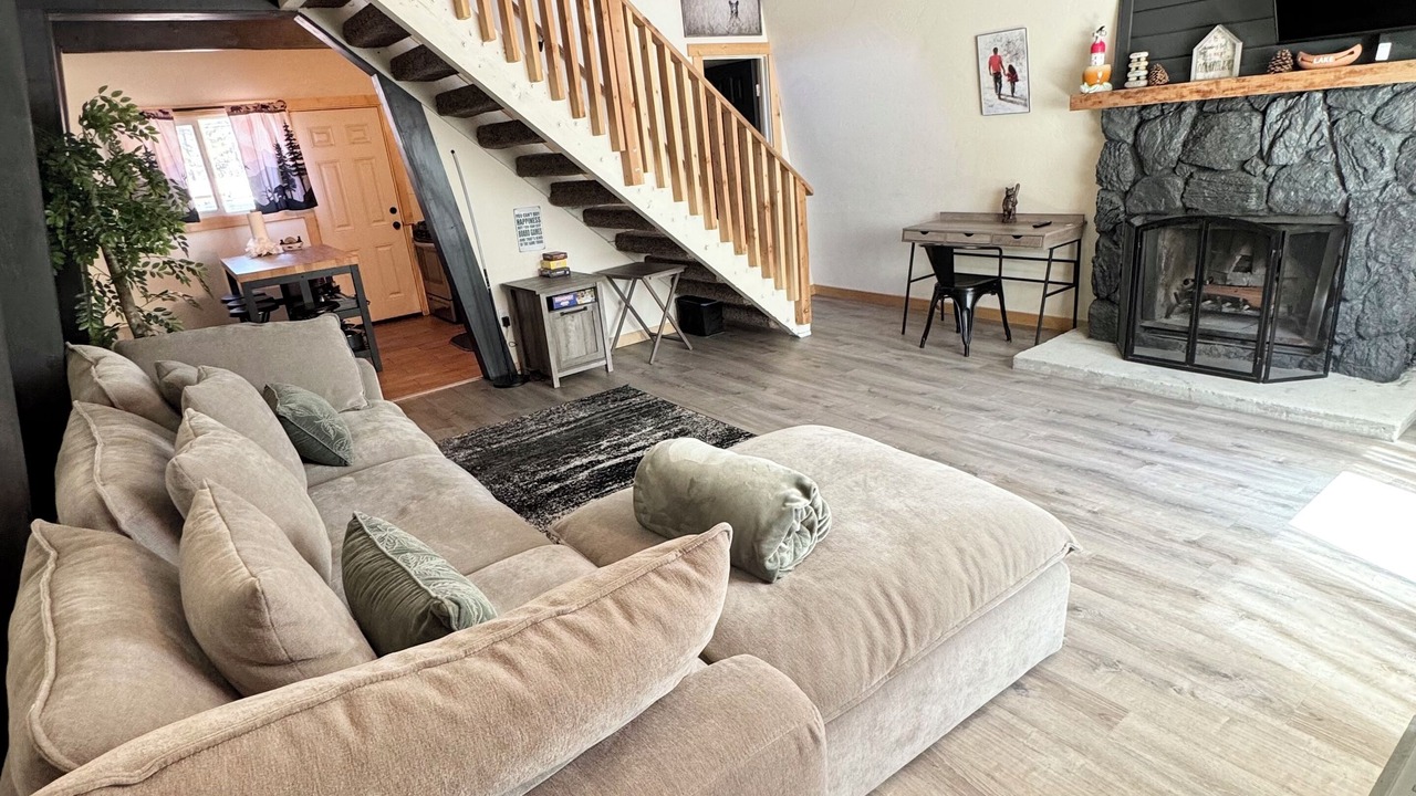 Photo of Livingroom in Big Bear City