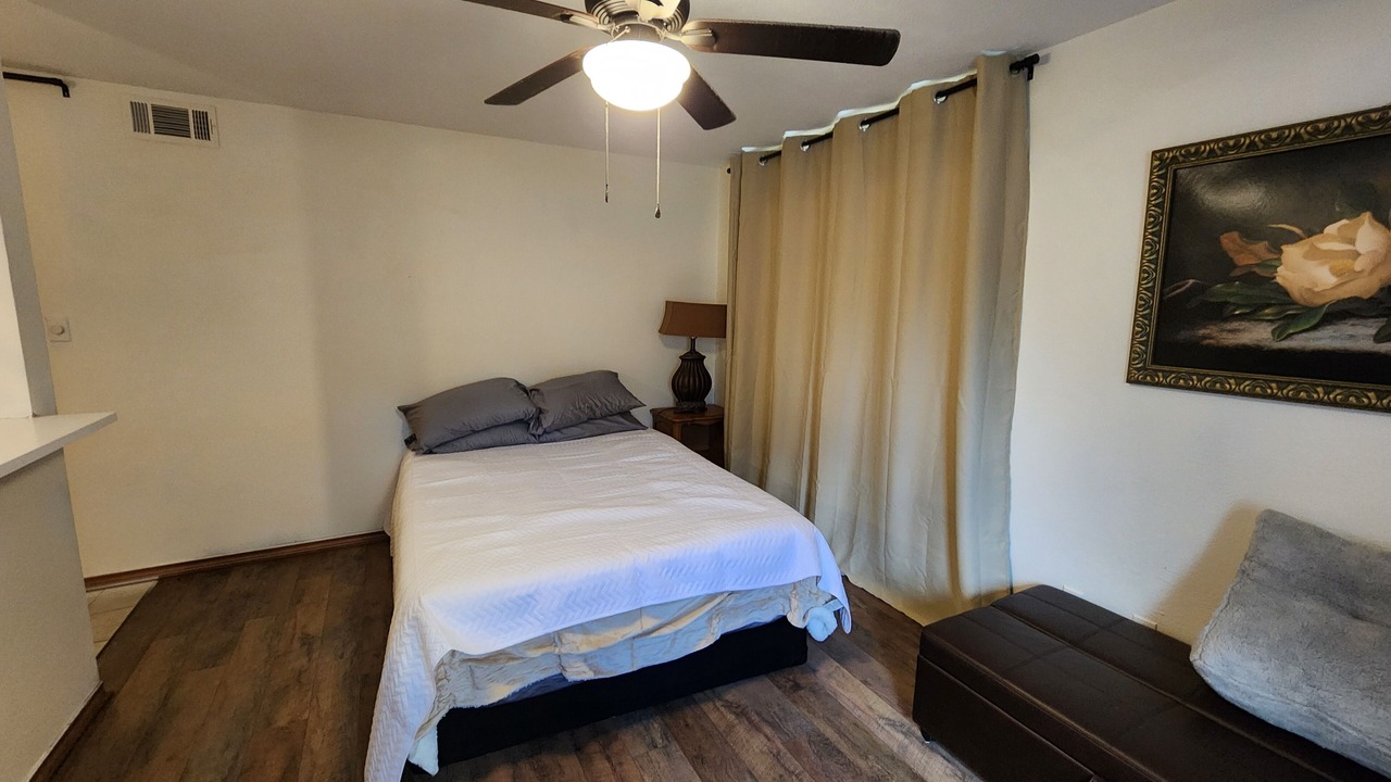 Photo of Bedroom in West Livingston
