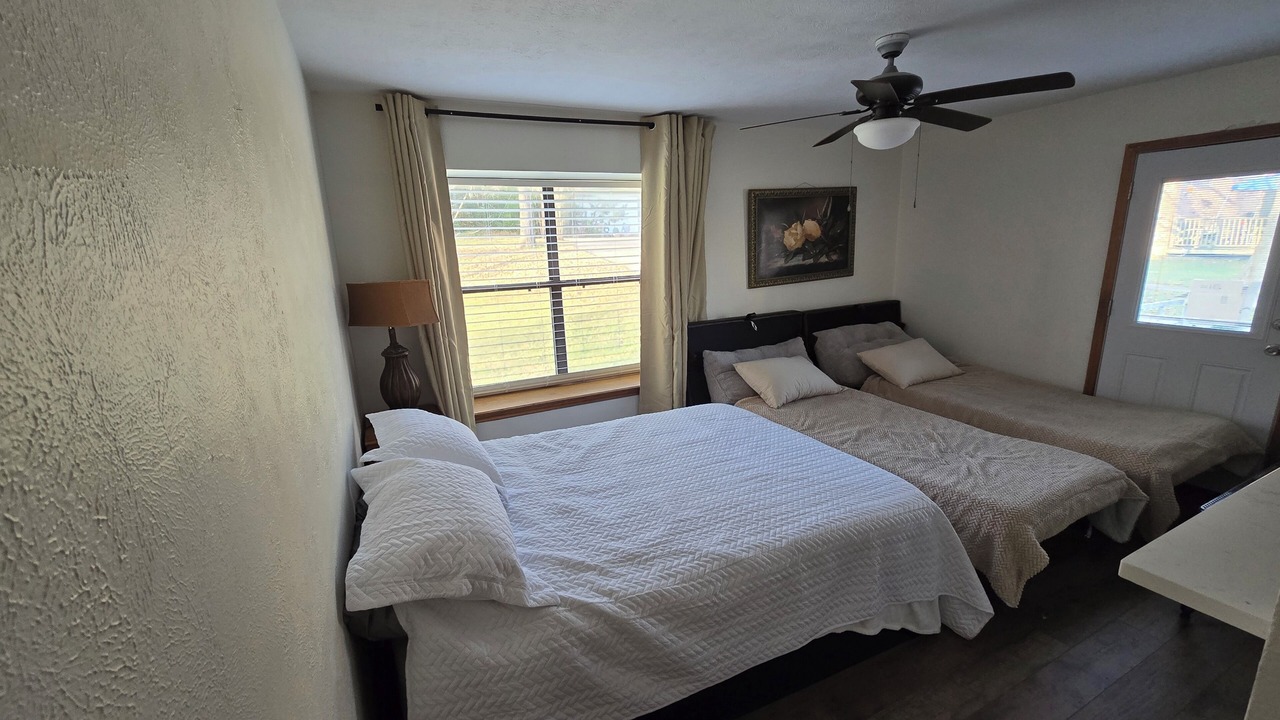 Photo of Bedroom in West Livingston