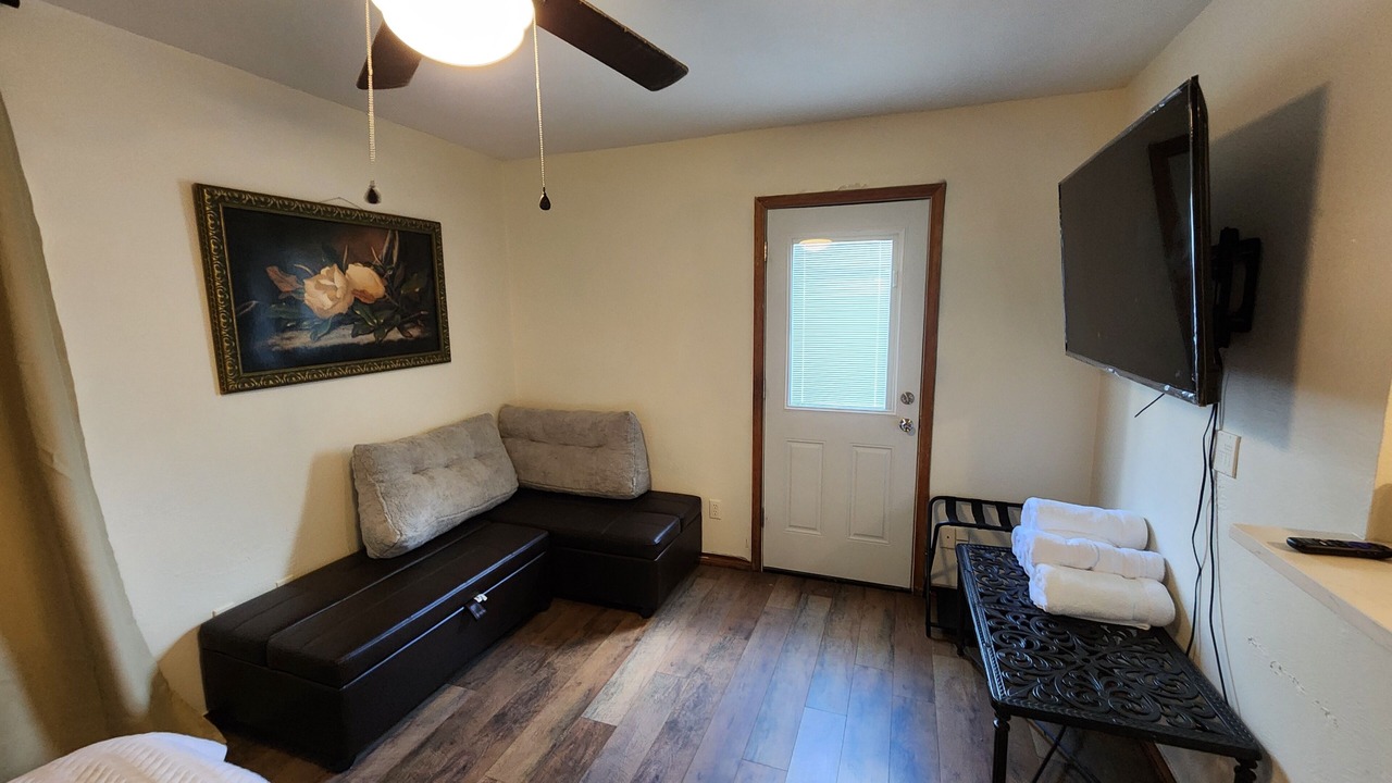 Photo of Livingroom in West Livingston