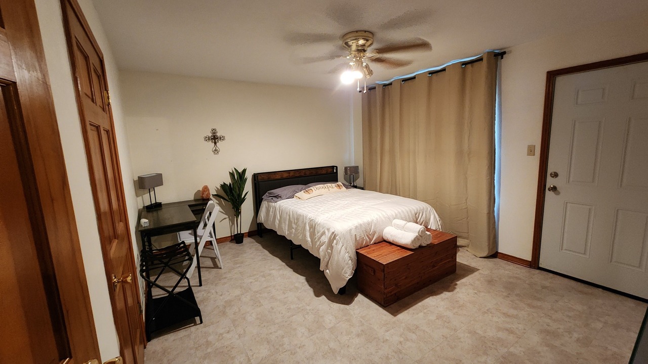 Photo of Bedroom in West Livingston