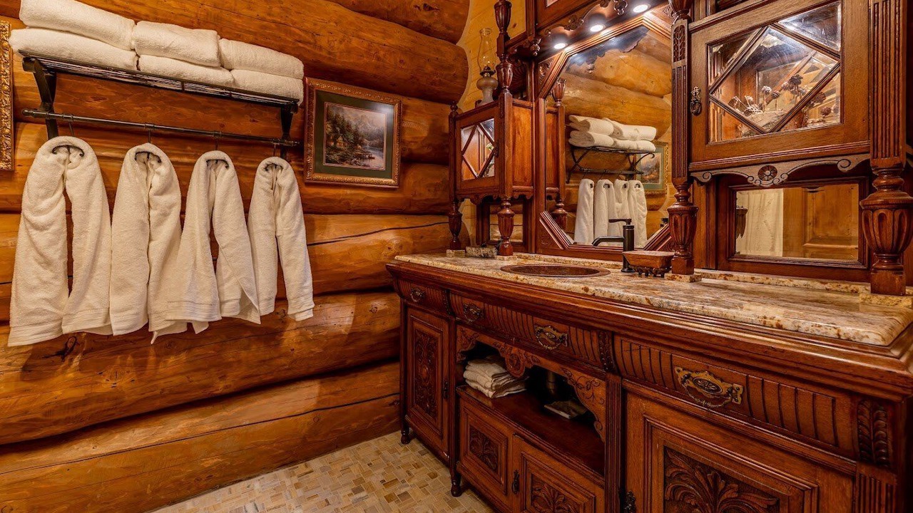 Photo of Bathroom in Wapiti