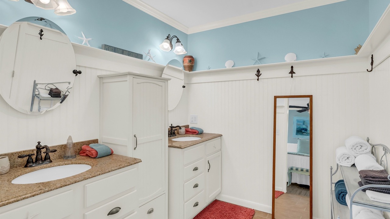 Photo of Bathroom in Ono Island