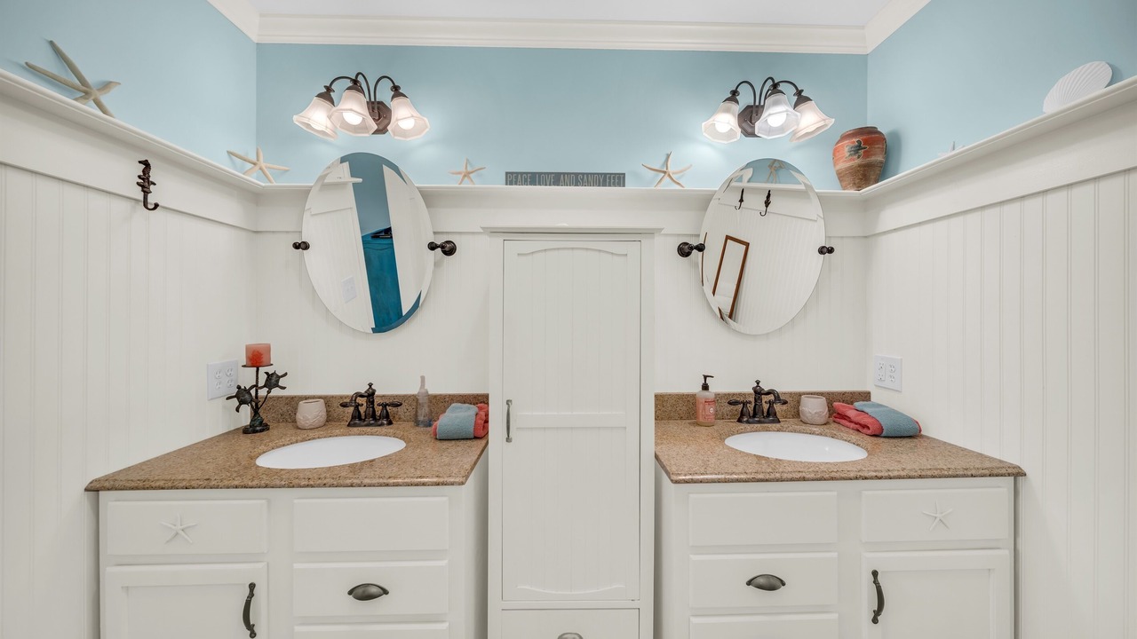 Photo of Bathroom in Ono Island