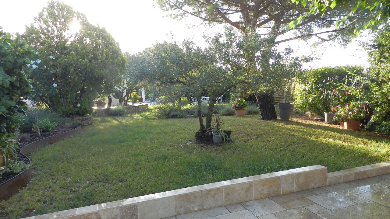 Photo of Outdoor in Ales