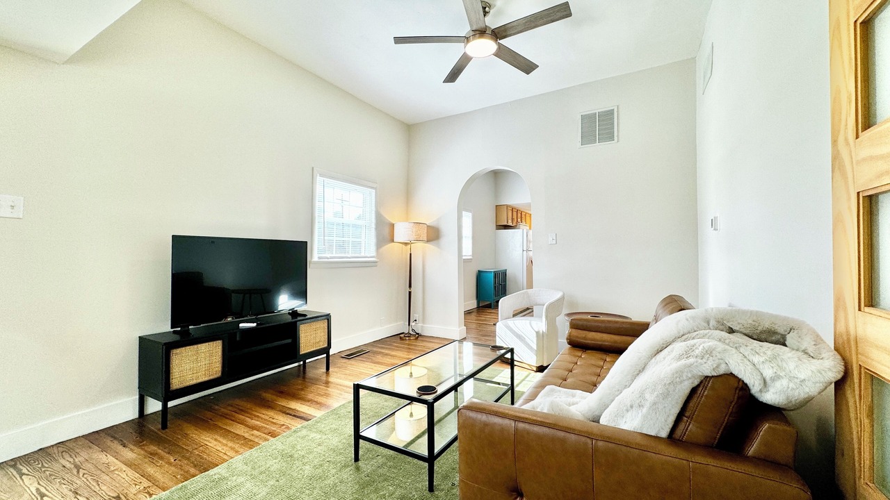 Photo of Livingroom in Upland