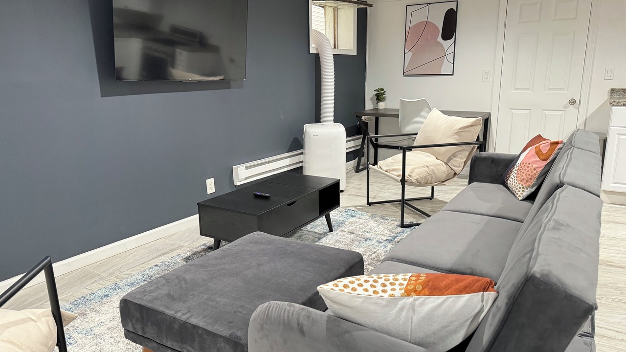 Photo of Livingroom in Irvington