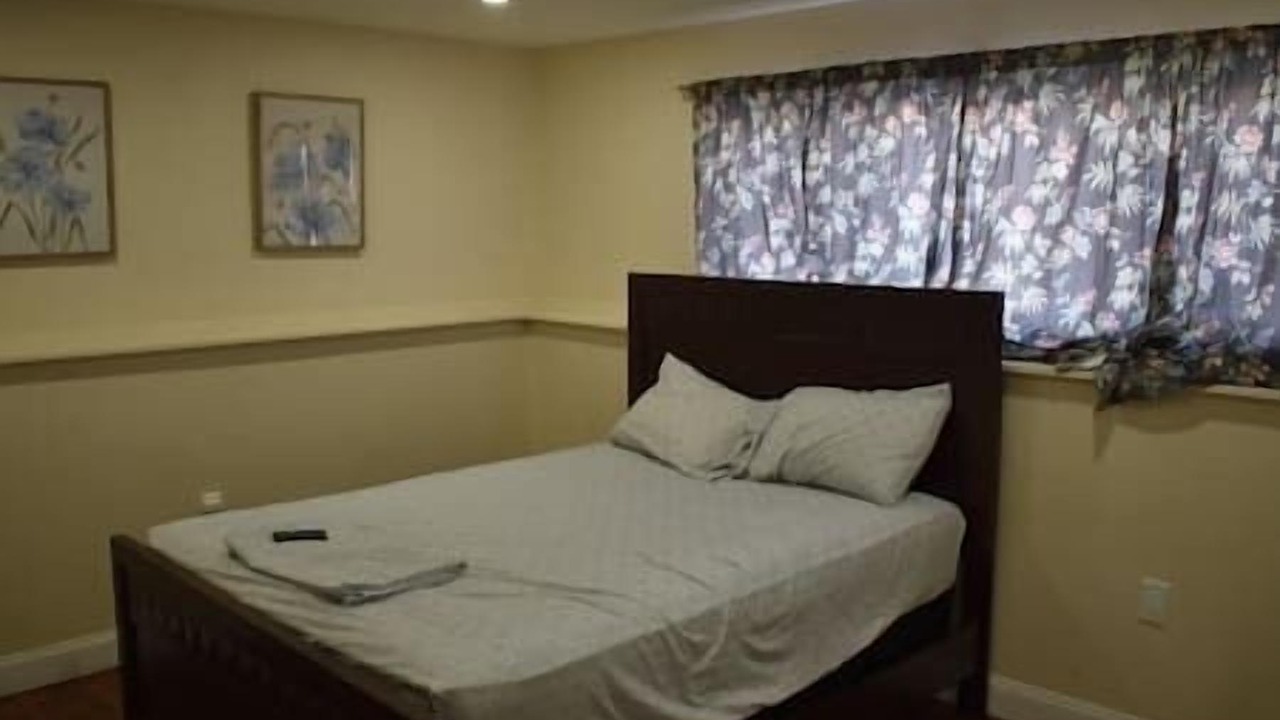 Photo of Bedroom in West Babylon