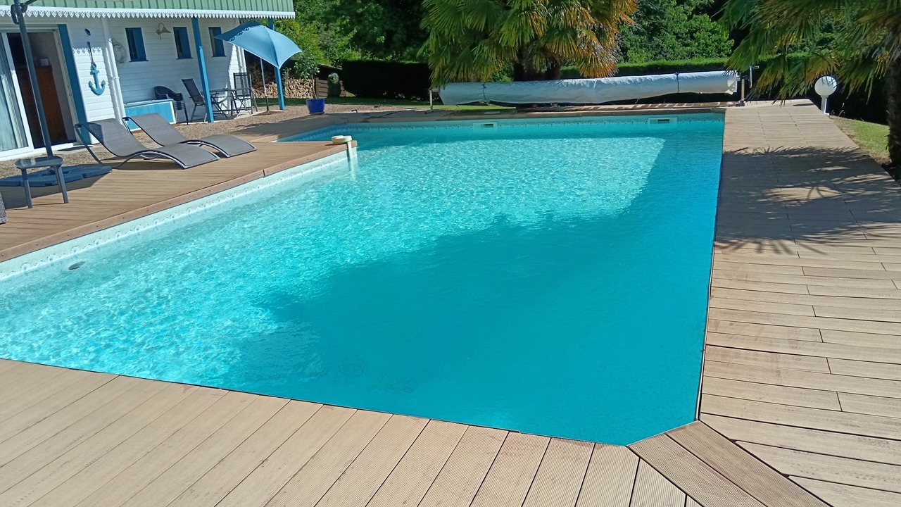 Photo of Outdoor in Naves