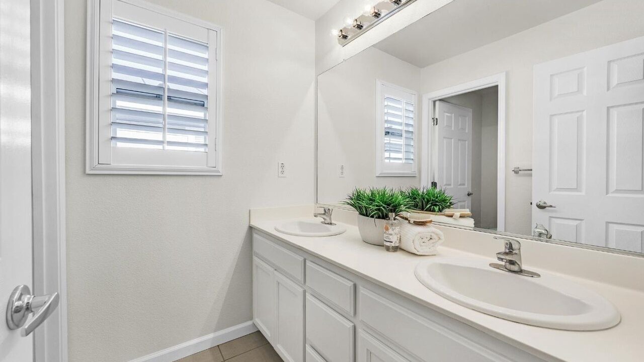 Photo of Bathroom in Tracy