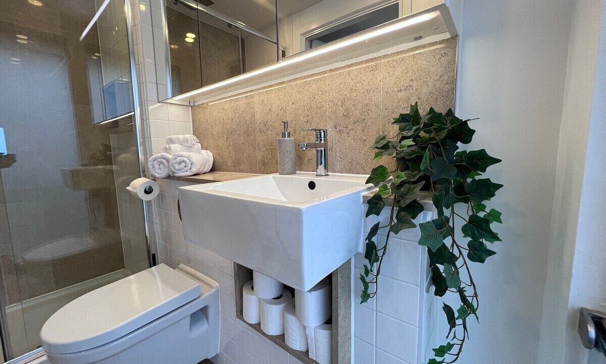 Photo of Bathroom in Whitechapel